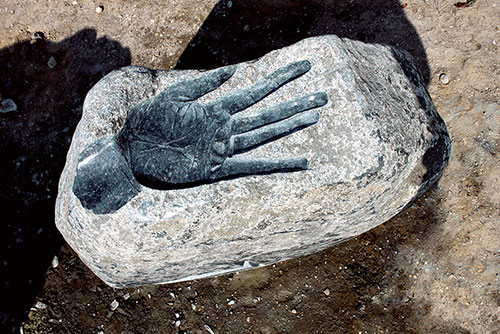 The sculptor Artem Medvedev. Contemporary sculpture. Fragment 2. The memory of the land. Hrodna, Belarus. 2014, 200 x 450 x 100 cm, granite