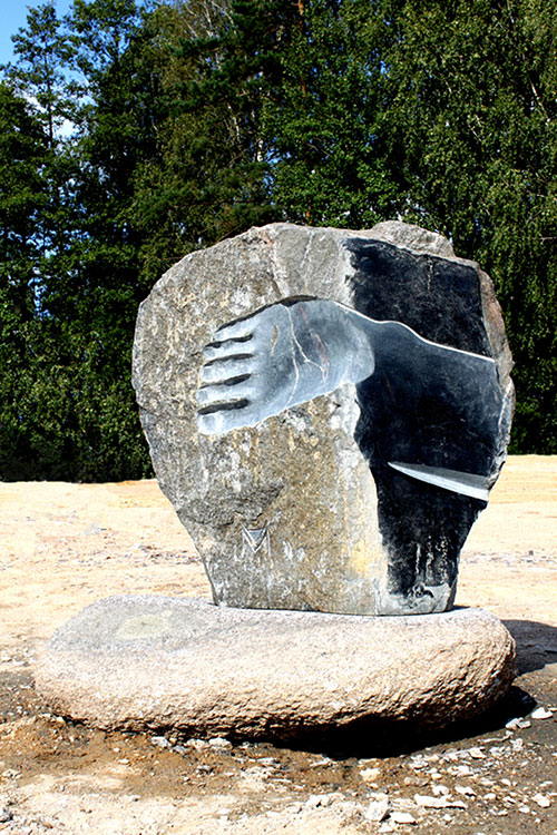The sculptor Artem Medvedev. Contemporary sculpture. Fragment 3. The memory of the land. Hrodna, Belarus. 2014, 200 x 450 x 100 cm, granite